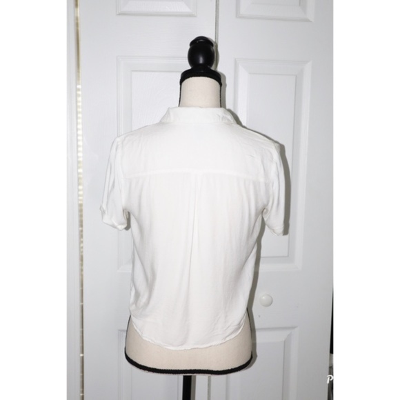 Forever 21 Off Limits Embroidered White Top Small - Picture 5 of 6